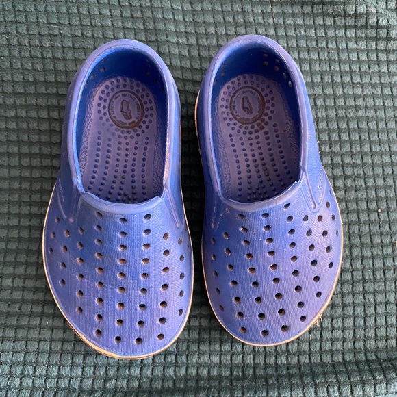 Native Toddler shoes - Picture 2 of 4